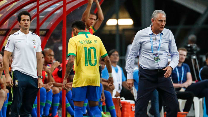 neymar-leaves-game-brazil-nigeria-injury-scare